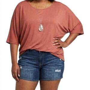 NEW CURVE MARKET far from home top in rust plus